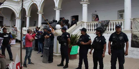 Crisis en Acatlán podría llevar al Congreso de Puebla a instalar un Concejo Municipal
