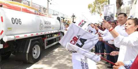 Con pipas del Bienestar, gobierno estatal garantiza derecho al agua en colonias