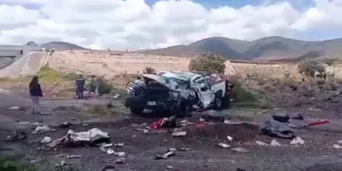 Brutal carambola deja un muerto y cinco heridos en la Cuacnopalan-Oaxaca