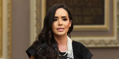 Casi chillando Graciela Palomares reconoció su burla a los adultos mayores