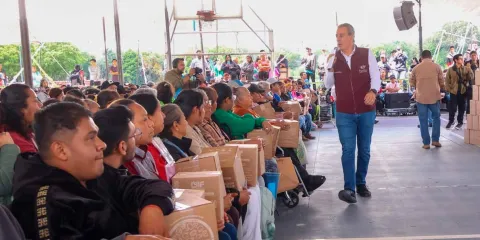 Pepe Chedraui entregó 10 mil despensas del programa “Alimentación Imparable” en la Laguna de Chapulco