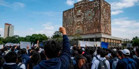 Crisis UNAM y su examen de control