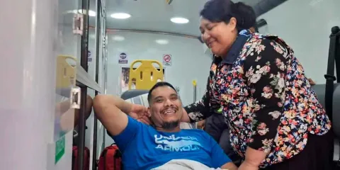Repatrian a migrante poblano con cáncer tras más de 20 años en Estados Unidos