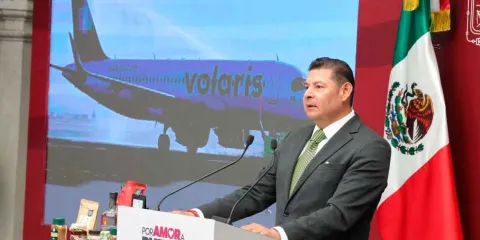 Nuevos vuelos desde Puebla consolidan proyección nacional e internacional de riquezas turísticas