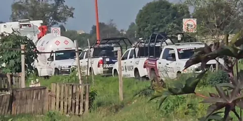 Cayó huachicolero con 7 pipas cargadas con gas LP en El Verde