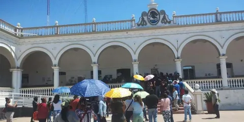 Alcaldesa y Cabildo de Acatlán, en riesgo de perder sus cargos por nexos criminales