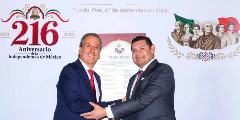Armenta y Chedraui colocan Bando Solemne de Fiestas Patrias 2026