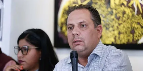 Carvajal pide aplicar la ley sin distinciones tras arrestos de alcaldes