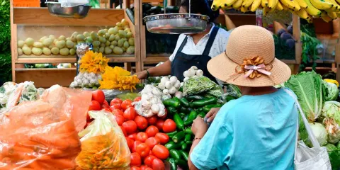 Inflación en Puebla sube 0.45% en agosto y golpea alimentos