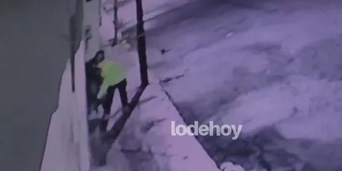 Ladrones de medidores quedan grabados en calles de Texmelucan
