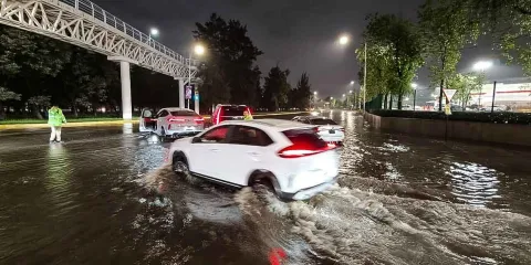 Pepe Chedraui revisa monitoreo y ordena prevención por lluvias