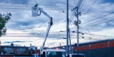 Moderniza Gobierno de Pepe Chedraui 152 luminarias en Revolución Mexicana