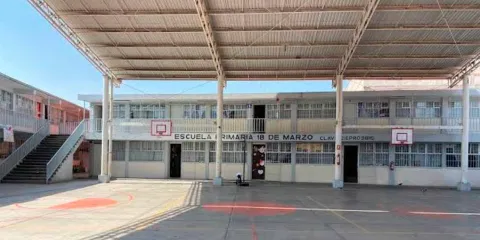 Más escuelas de Texmelucan cuentan con escrituras, sólo así mejorarán su infraestructura