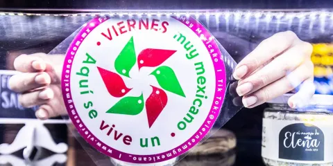 Más comercios poblanos se apuntan al Viernes Muy Mexicano