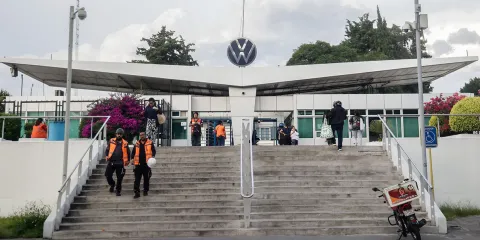 CCE alerta impacto económico si Volkswagen pierde competitividad