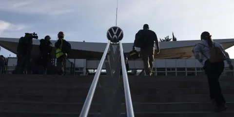 Volkswagen y SITIAVW logran nuevo convenio horas antes de la huelga