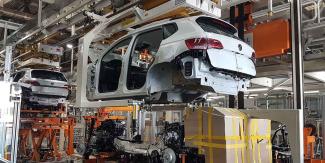 Volkswagen vuelve a parar la producción de TAOS