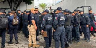 Policías de Tehuacán se manifiestan en apoyo de compañero; piden apoyo para gastos médicos