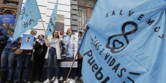 Grupos Pro-Vida exigen a diputados cerrarle el paso al ABORTO en Puebla