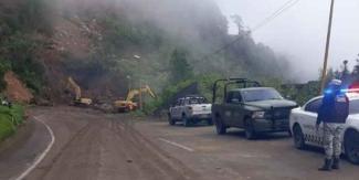 Sigue bloqueado el paso en las Cumbres de Maltrata; y tardará casi un mes