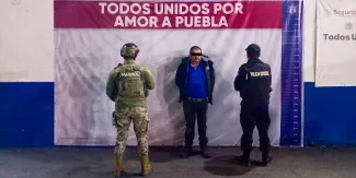 Atrapan a huachicolero con 10 mil litros hidrocarburo robado en la Puebla-México