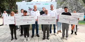 Pepe Chedraui entrega apoyos de “Tu Crédito Imparable” a emprendedores de Puebla