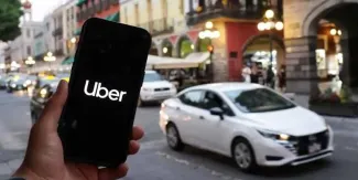 Puebla metió al orden a UBER; revista vehicular obligatoria y licencia mercantil