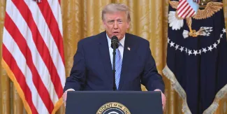 Trump revive las acusaciones sobre su derrota electoral y apunta nuevamente a China