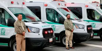 IMSS en Puebla recibe ocho ambulancias para mejorar traslados