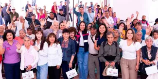San Andrés Cholula entrega aparatos auditivos a 57 personas con discapacidad auditiva
