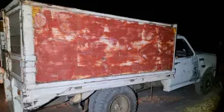 Detienen a dos hombres con 165 piezas de madera de oyamel en Atlixco