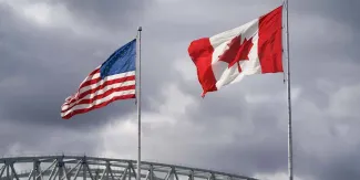 EU advierte a Canadá de un efecto “devastador” si continúa la guerra comercial