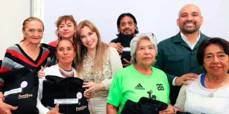 Puebla lista para las Olimpiadas de Oro 2026; Ceci Arellano entrega uniformes a delegación estatal