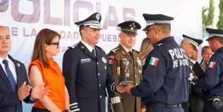 Reconoce Pepe Chedraui a elementos de la Policía de la Ciudad