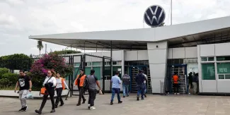 Volkswagen ofrece 7.95% y SITIAVW mantiene demanda salarial de 13%