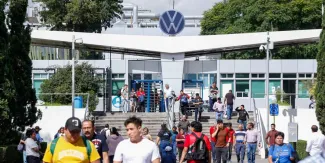 Volkswagen prepara home office ante posible huelga en Puebla