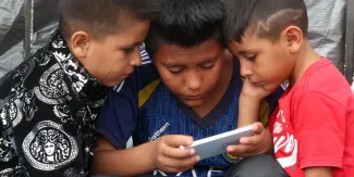 Puebla impulsa ley para uso de redes sociales a partir de los 14 años de edad