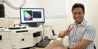 Omar Soriano, investigador de la BUAP, gana premio por luminiscencia