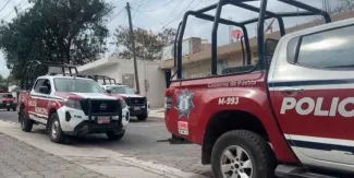 Sujetos armados asaltan tienda en Tehuacán y escapan en motocicleta