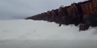 Crece la alarma en Corrientes por la subida del río Paraná tras apertura de Yacyretá. VIDEOS