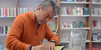 Freddy Ortega presenta su autobiografía en la BUAP 