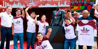 Presenta Gobierno de Pepe Chedraui playera y medalla del Medio Maratón 21K Puebla 2026