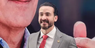 Toño López buscará reelegirse por el Distrito XI y reta a debate en Puebla