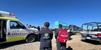 Tren destrozó camioneta en Esperanza; hubo un muerto y 7 heridos