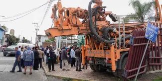 Excavación de pozo en Xoxtla es vigilado por habitantes; impedirán obra 