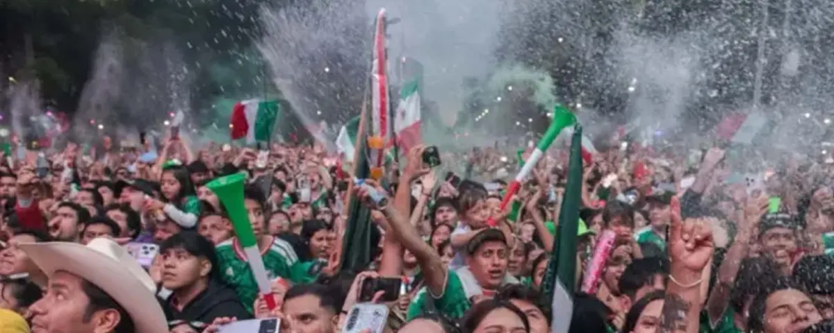 Sheinbaum llama a la afición mexicana a recoger su basura durante celebraciones y pide respeto