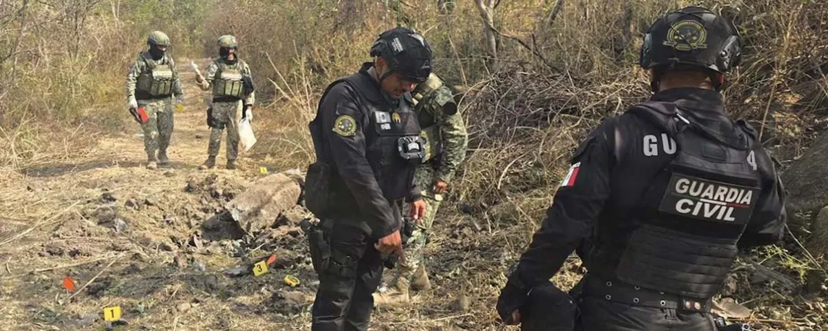 Sedena localiza y desactiva 625 artefactos explosivos en Michoacán