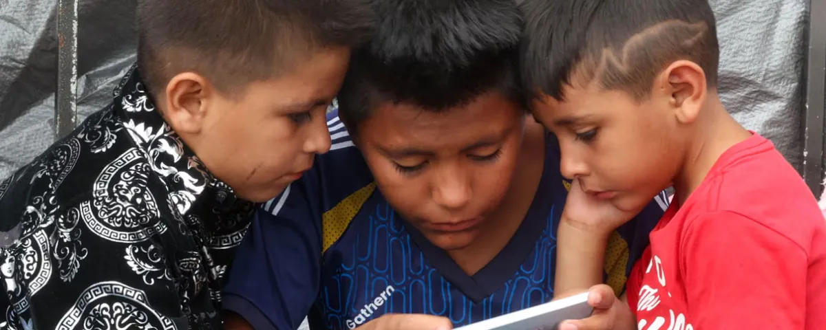 Puebla impulsa ley para uso de redes sociales a partir de los 14 años de edad