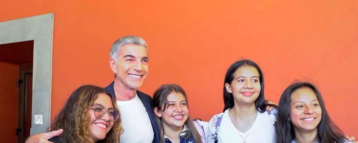 Tony Gali es Naranja