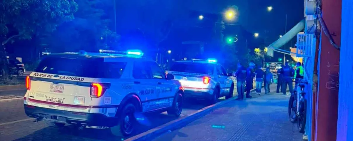 Reportan asalto de cuatro sujetos a Agua de Puebla en la 11 Sur